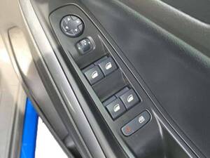 أوبل جراندلاند إكس الداخلية 