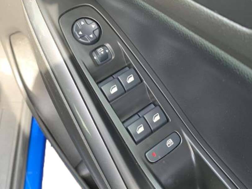 أوبل جراندلاند إكس Interior 
