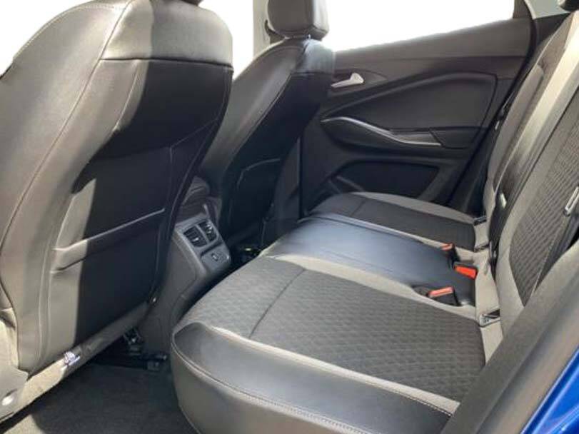 أوبل جراندلاند إكس Interior 