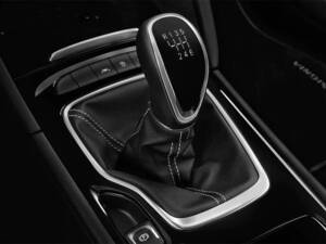 أوبل إنسيجنيا الداخلية 