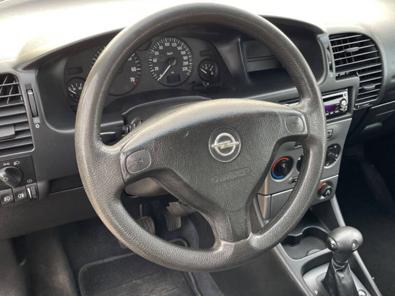 Opel Zafira Interior 