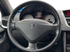 Peugeot 207 Interior 