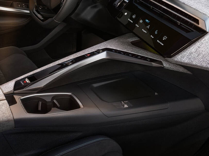 بيجو 5008 2025 الداخلية 