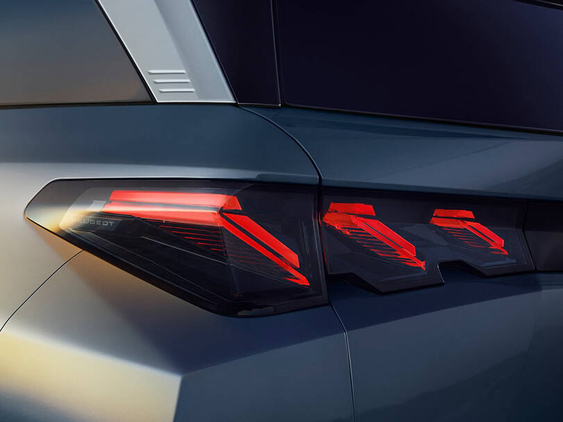 بيجو 5008 2025 الخارجية 