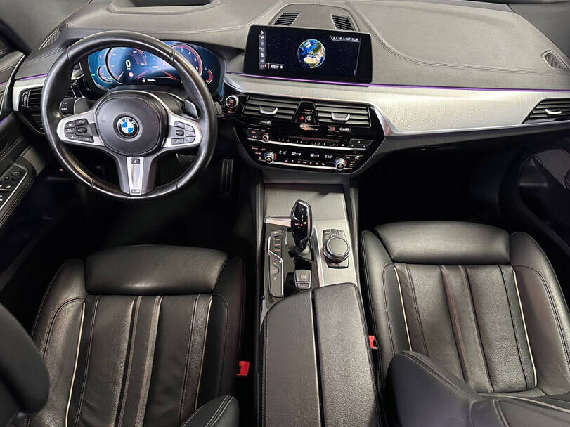 بي ام دبليو ٦ سيريز Interior 