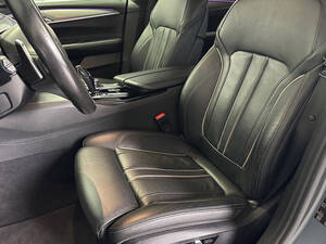 بي ام دبليو الفئة السادسة الداخلية 