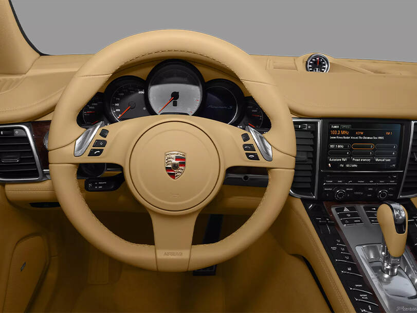 Porsche Panamera Interior 