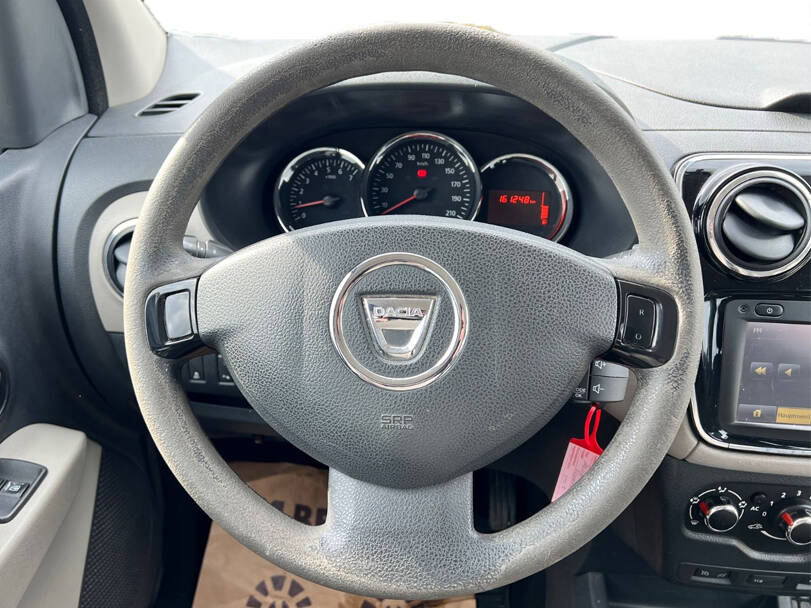رينو لوجي Interior 