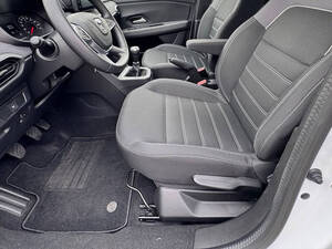 Renault Logan Interior 