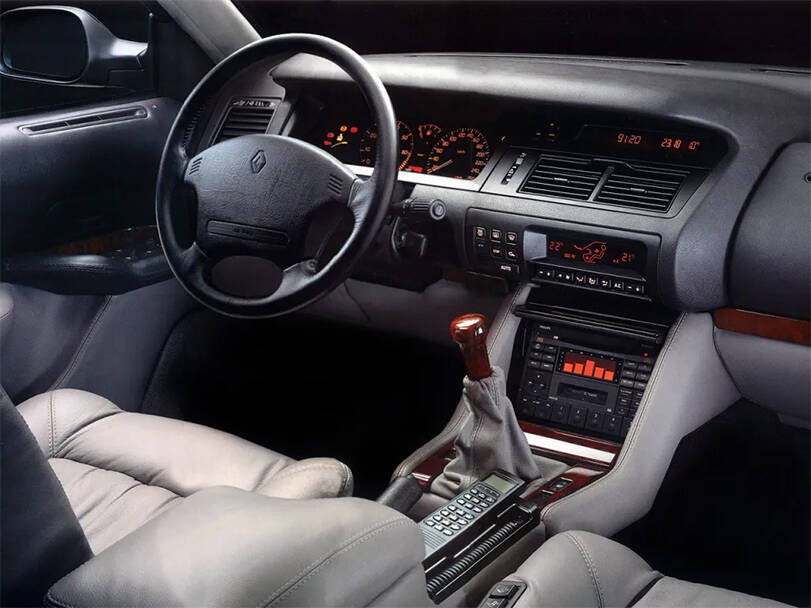 رينو سافران Interior 