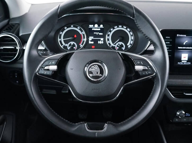شكودا فابيا 2025 Interior 