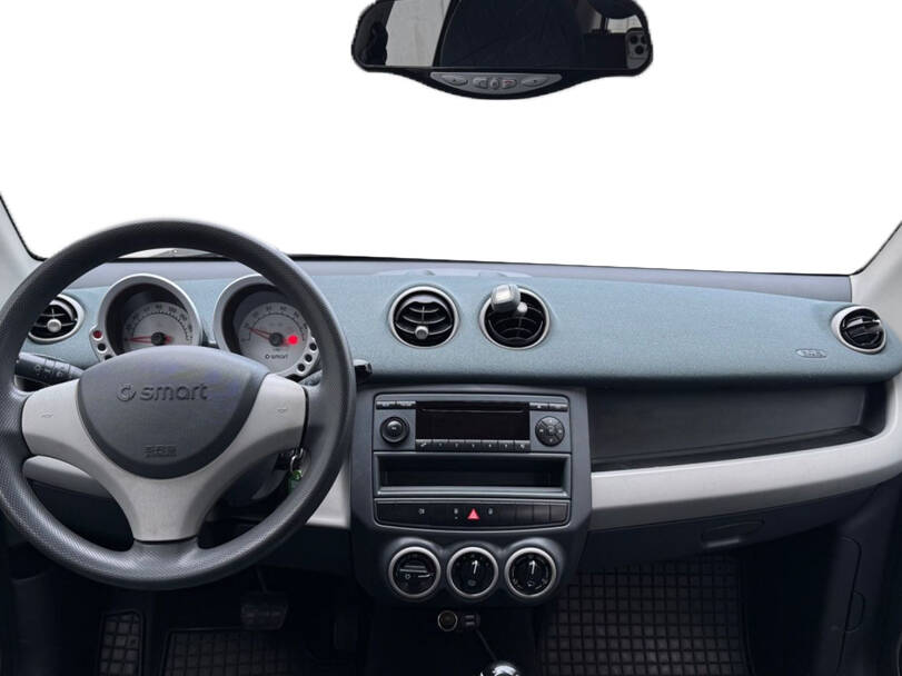 سمارت فورفور الجيل الأول (W454) Interior 