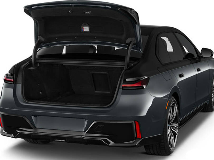 بي ام دبليو آي ٧ 2025 Exterior 