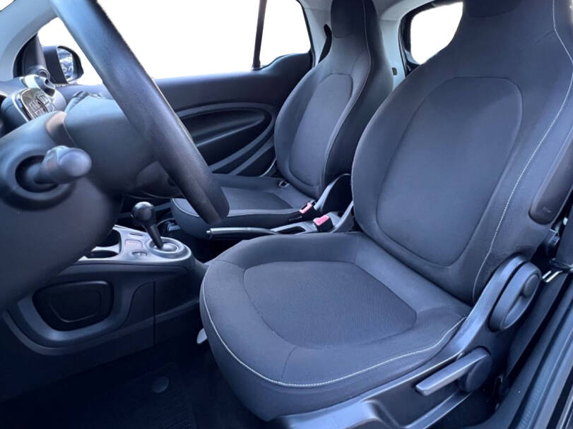 سمارت فورتو Interior 
