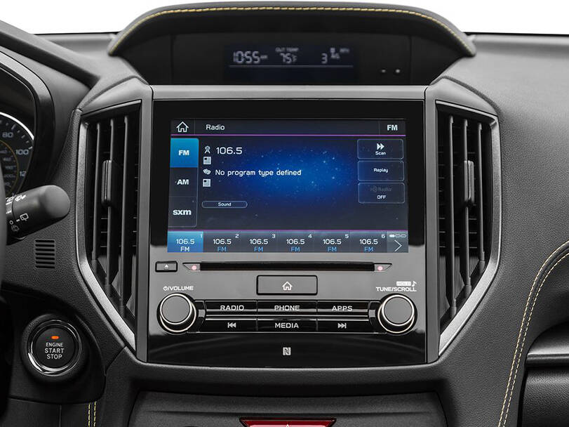 سوبارو كروس تريك Interior 