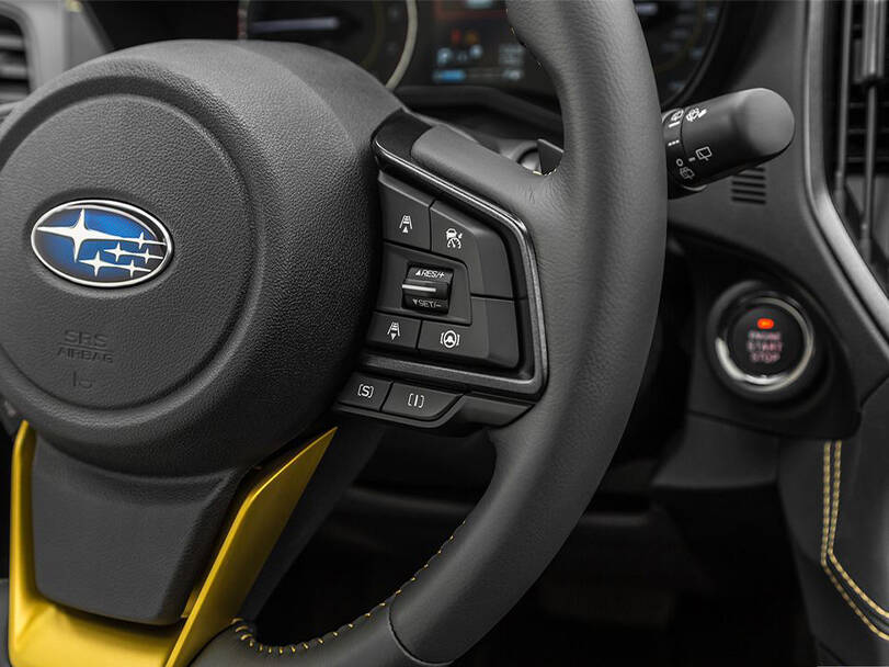 سوبارو كروس تريك Interior 