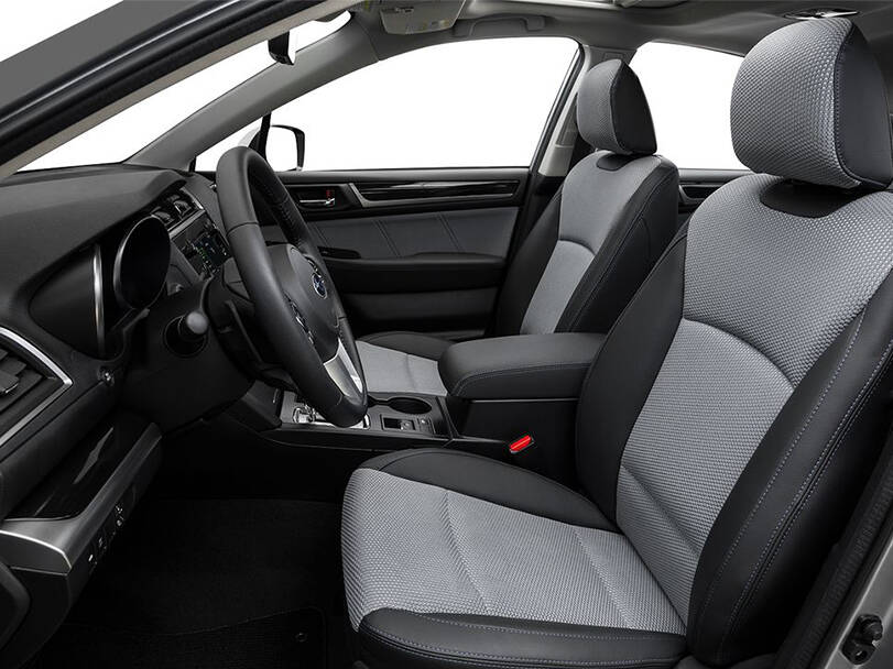 سوبارو ليجاسي Interior 