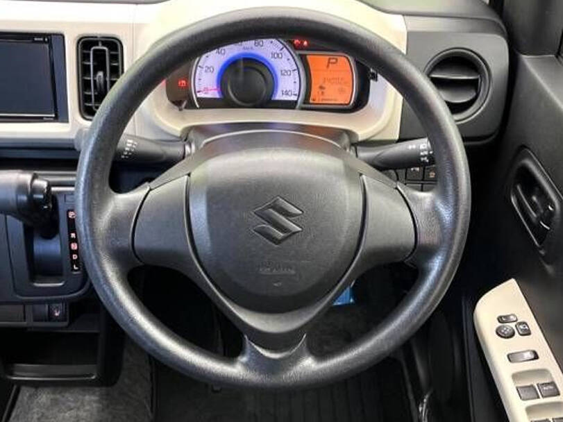 Suzuki Alto 8th (HA63S) Generation Interior 