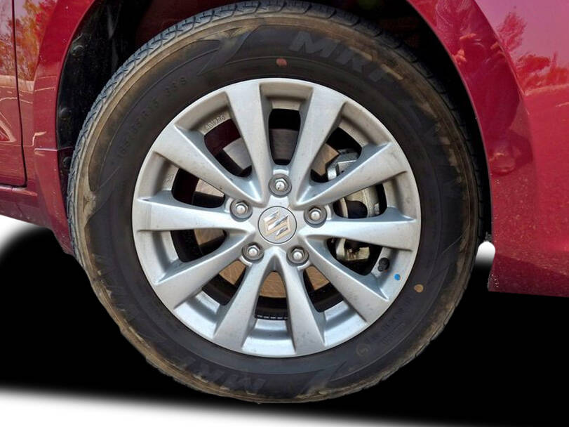 سوزوكي إرتيجا Exterior 