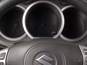  سوزوكي جراند فيتارا الداخلية 