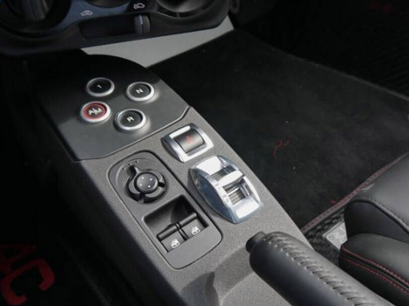 ألفا روميو 4C Interior 