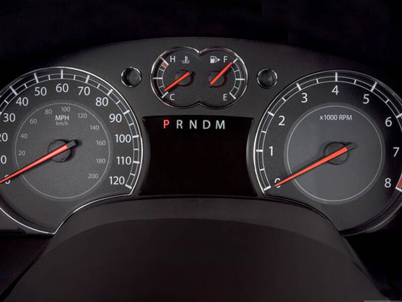  سوزوكي إكس إل ٧ Interior 