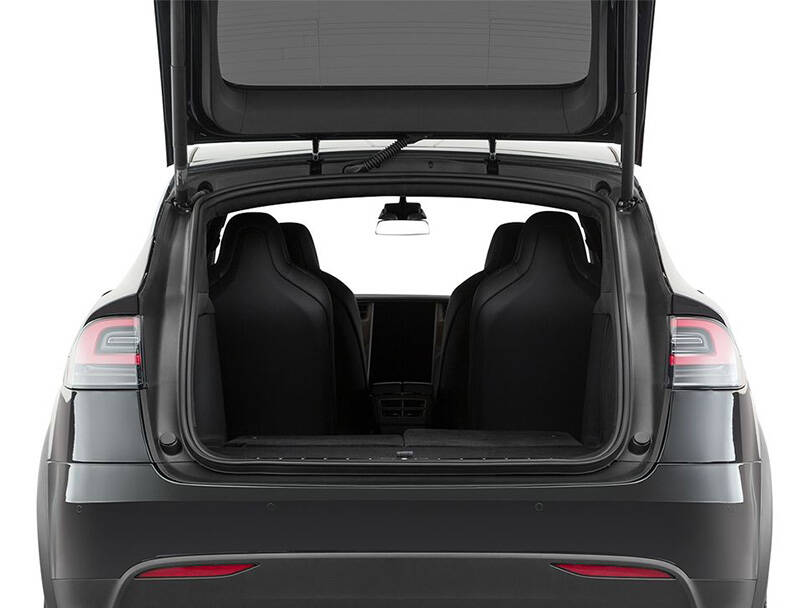 تسلا موديل إكس 2025 Interior 