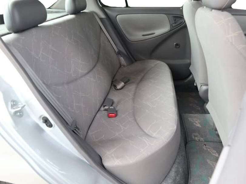 تويوتا إيكو Interior 