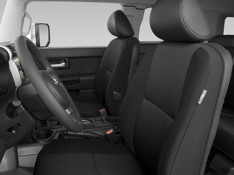 تويوتا إف جي كروزر Interior 