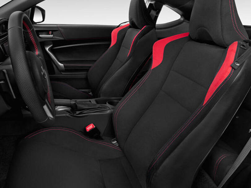تويوتا جي آر ٨٦ الجيل الأول (ZN6) Interior 