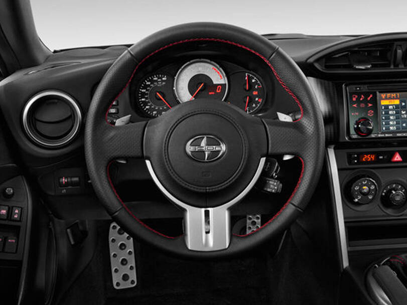 تويوتا جي آر ٨٦ الجيل الأول (ZN6) Interior 