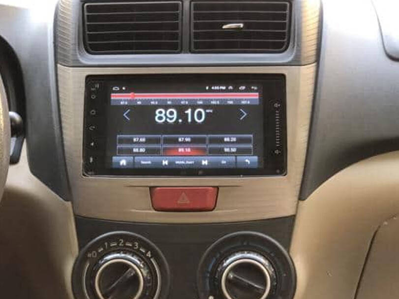 Toyota Veloz 2nd (F650) Generation Interior 