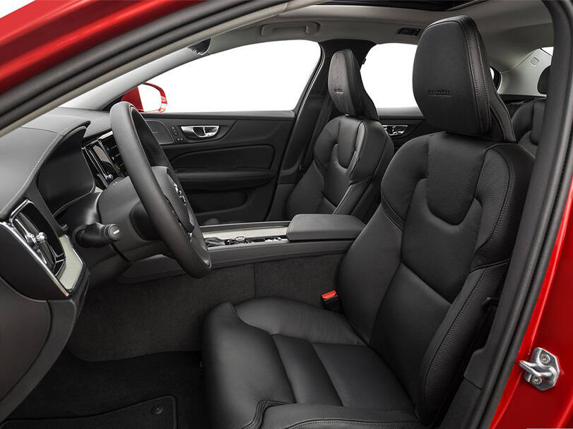 فولفو إس٦٠ Interior 