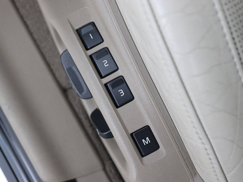 فولفو إس٨٠ Interior 