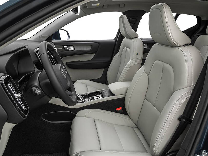 Volvo XC40 2025 Interior 
