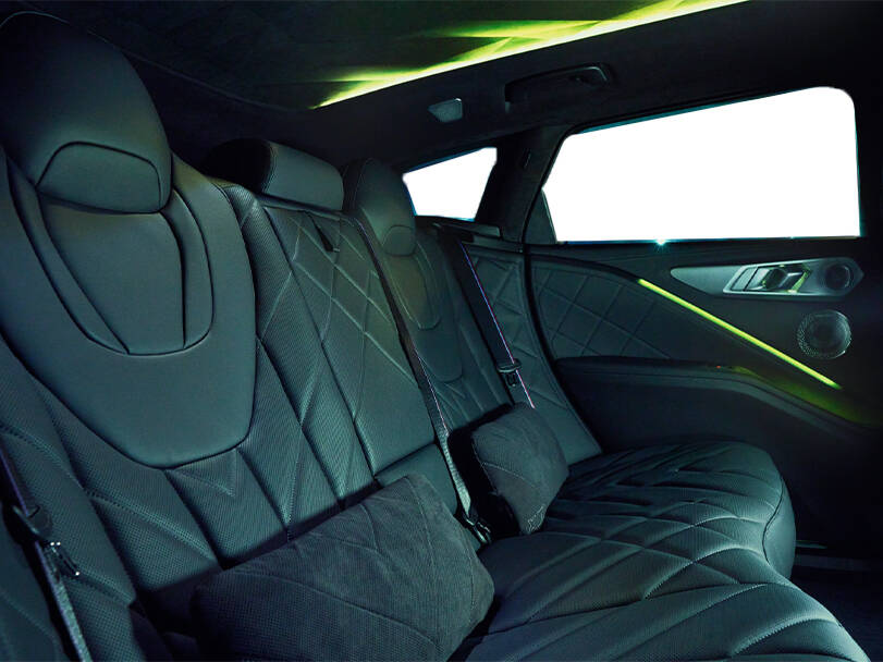 بي ام دبليو إكس إم 2025 Interior 