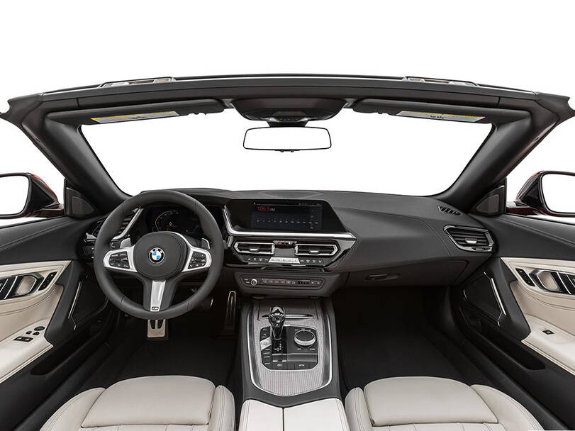 بي ام دبليو زد ٤ 2025 Interior 