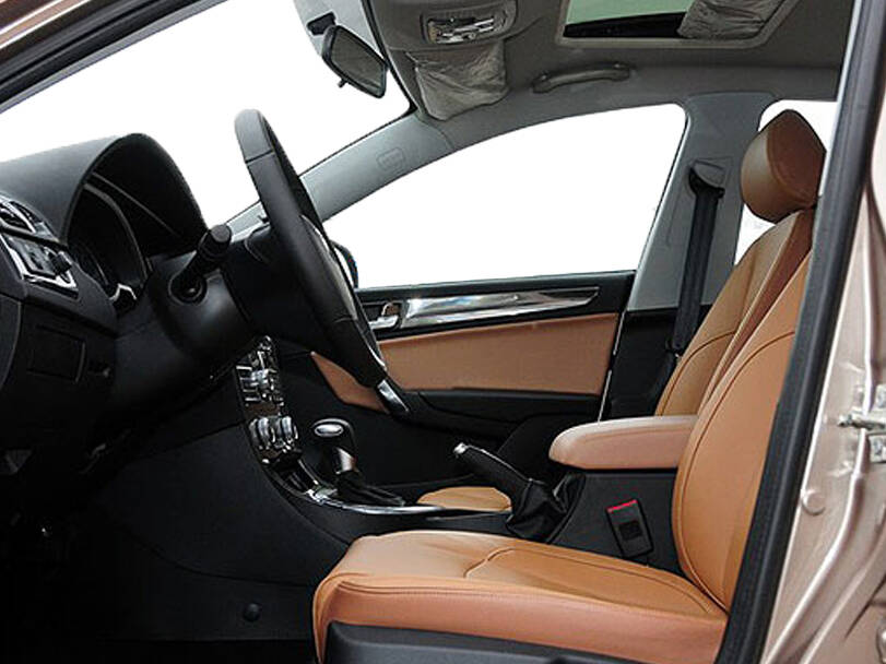 Brilliance H530 Interior 