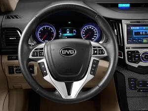 بي واي دي إف ٥ الداخلية 