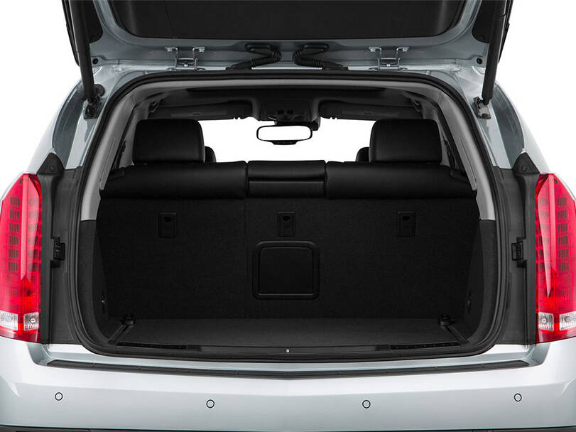 كاديلاك إس آر إكس Interior 