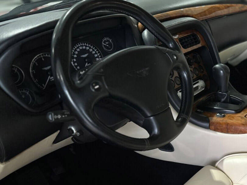 أستون مارتن DB7 Interior 
