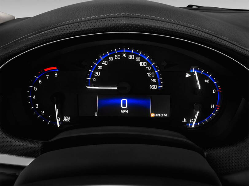 كاديلاك إكس تي إس Interior 