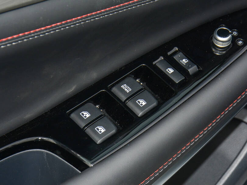 شانجان سي إس ٧٥ Interior 