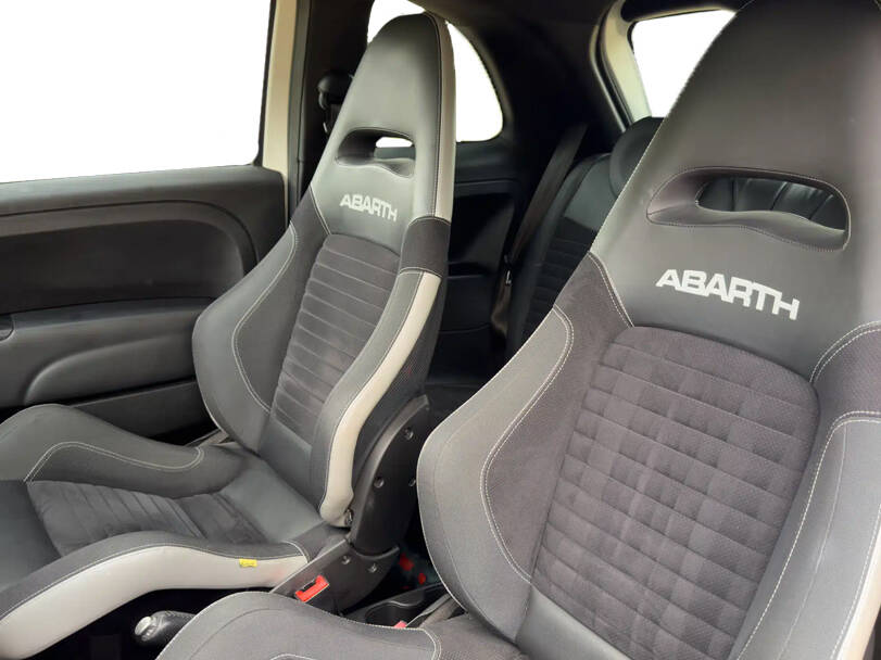 أبارث ٥٩٥ Interior 