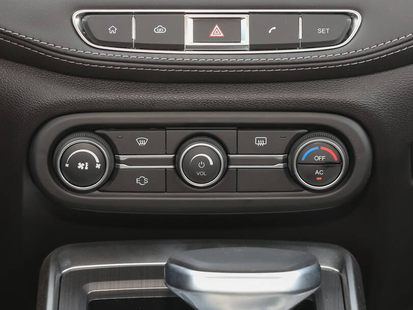 Chery Tiggo 7 1st Generation Interior 
