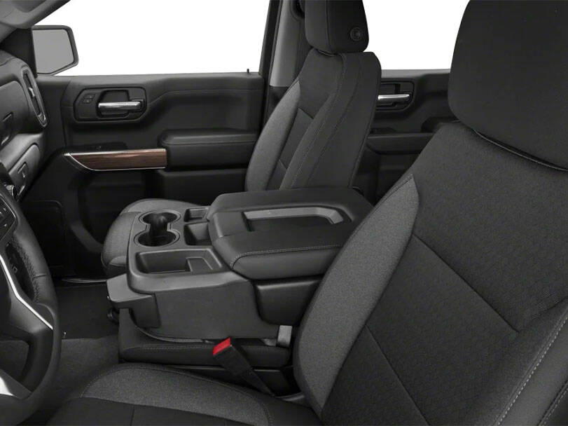 شفروليه سيلفرادو 2025 Interior 
