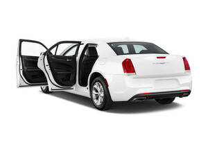 Chrysler 300 Exterior 