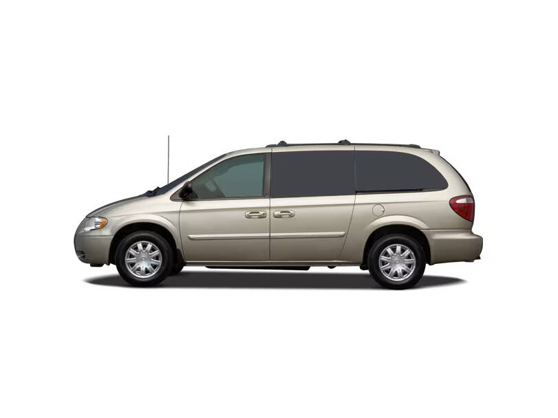 Chrysler Town Country Exterior 