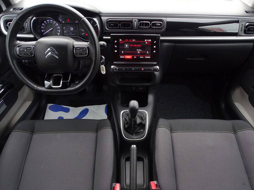 سيتروين سي ٣ Interior 