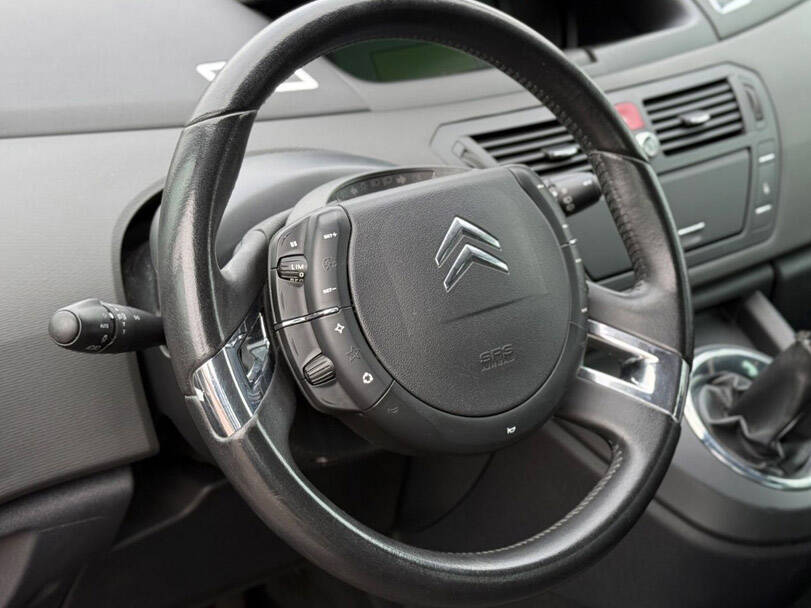 Citroen C4 Picasso 1st Generation Interior 
